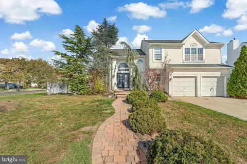 1 Granite Ct, Sicklerville, NJ 08081