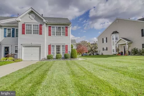 10 Muirfield Ct, Blackwood, NJ 08012