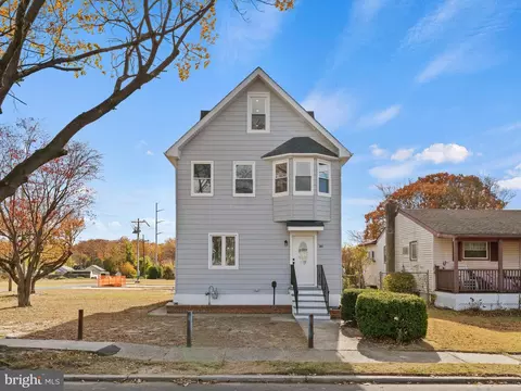 104 Lake Ave, Glendora, NJ 08029