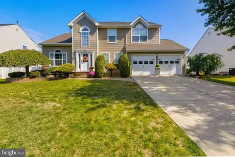 65 Easton Dr, Sicklerville, NJ 08081