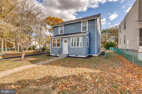 8704 Park Ave, Pennsauken, NJ 08109