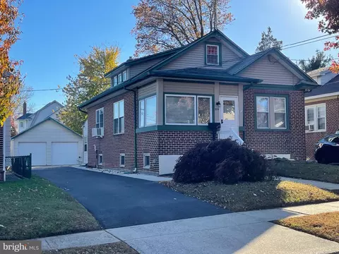 934 Mercer St, Gloucester City, NJ 08030