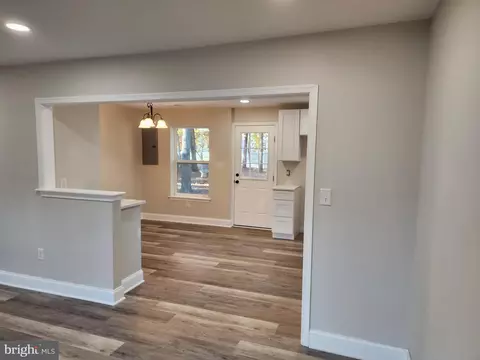 Entry Way - 130 E Clearview Ave, Pine Hill, NJ 08021 photo 1 of 5