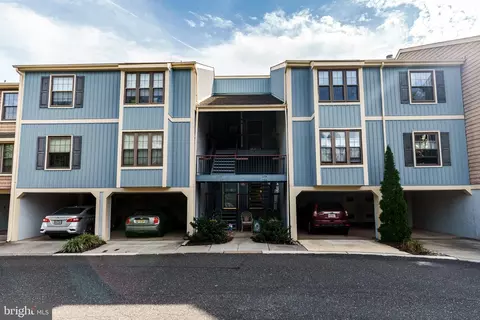135 Kings Croft, Cherry Hill, NJ 08034