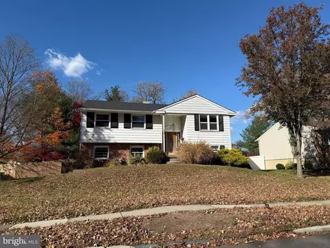 916 Edgemoor Rd, Cherry Hill, NJ 08034