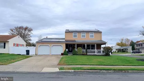 9 E Kennedy Dr, Clementon, NJ 08021