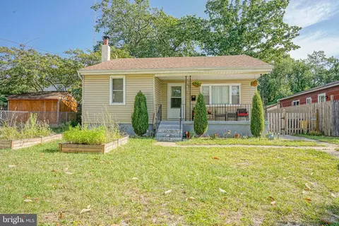 113 Lakeview Ave, Pine Hill, NJ 08021