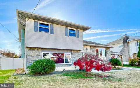 524 Hirsch Ave, Runnemede, NJ 08078