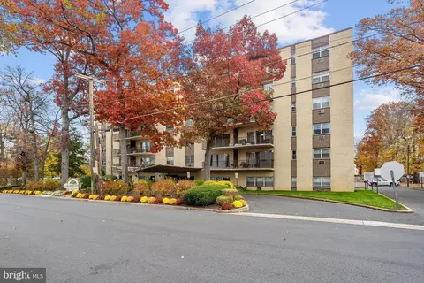 111 Chestnut St #208, Cherry Hill, NJ 08002