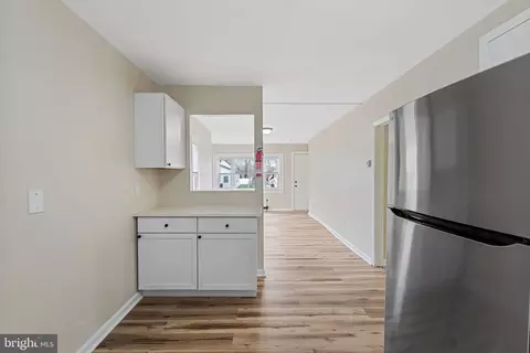Entry Way - 40 Wilson Rd, Clementon, NJ 08021 photo 2 of 3