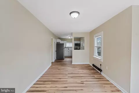 Living - 40 Wilson Rd, Clementon, NJ 08021 photo 5 of 6