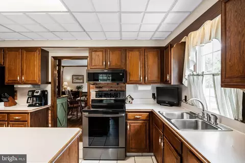 Kitchen - 711 S Egg Harbor Rd, Hammonton, NJ 08037 photo 1 of 3