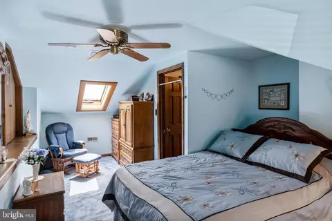 Bedroom - 711 S Egg Harbor Rd, Hammonton, NJ 08037 photo 2 of 4