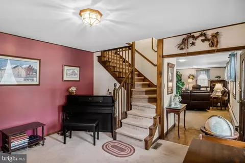 Entry Way - 711 S Egg Harbor Rd, Hammonton, NJ 08037 photo 1 of 3