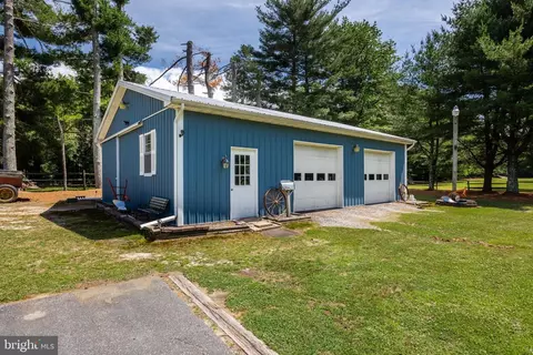 Exterior - 711 S Egg Harbor Rd, Hammonton, NJ 08037 photo 4 of 10