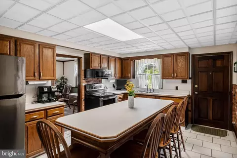 Kitchen - 711 S Egg Harbor Rd, Hammonton, NJ 08037 photo 3 of 3