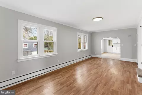 Living - 409 Cedar Ave, Lindenwold, NJ 08021 photo 1 of 3