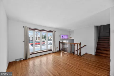 308 Smith Ln, Runnemede, NJ 08078 photo 4