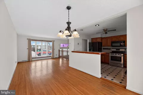 308 Smith Ln, Runnemede, NJ 08078 photo 7