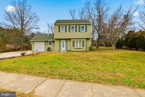 15 W Mary Ln, Waterford Works, NJ 08089