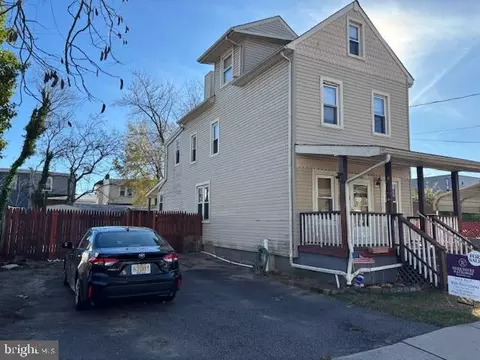 2714 Arthur Ave, Camden, NJ 08105