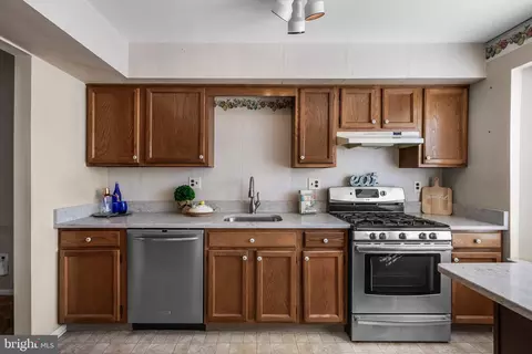 40 Blue Jay Dr, Clementon, NJ 08021 photo 8