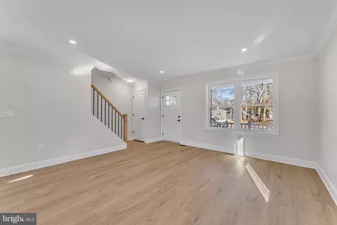 Living - 104 E Clearview Ave, Pine Hill, NJ 08021 photo 2 of 4