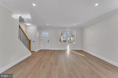 Living - 104 E Clearview Ave, Pine Hill, NJ 08021 photo 3 of 4