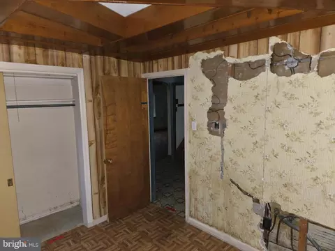 Entry Way - 1001 Wayne Rd, Haddonfield, NJ 08033 photo 5 of 5