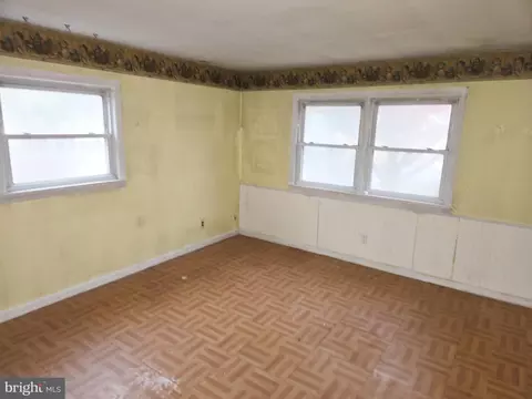 Living - 1001 Wayne Rd, Haddonfield, NJ 08033 photo 10 of 10