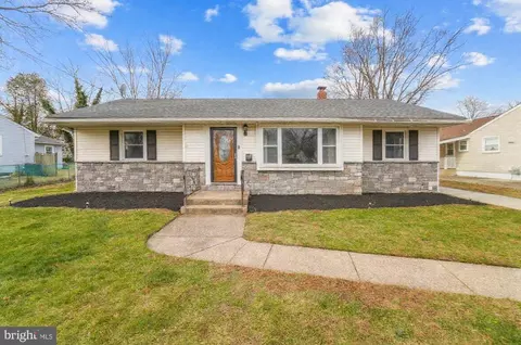 812 Beverly Dr, Somerdale, NJ 08083