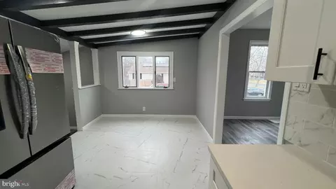 Entry Way - 434 E Maple Ave, Lindenwold, NJ 08021 photo 11 of 24