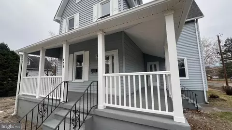 Exterior - 434 E Maple Ave, Lindenwold, NJ 08021 photo 1 of 4
