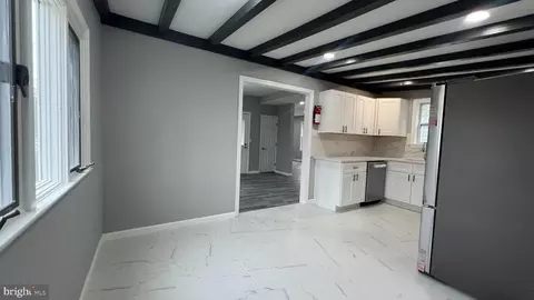 Entry Way - 434 E Maple Ave, Lindenwold, NJ 08021 photo 14 of 24