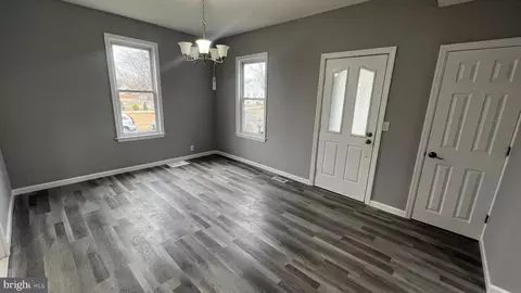 Entry Way - 434 E Maple Ave, Lindenwold, NJ 08021 photo 7 of 24