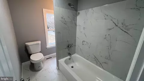 Entry Way - 434 E Maple Ave, Lindenwold, NJ 08021 photo 22 of 24