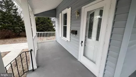 Exterior - 434 E Maple Ave, Lindenwold, NJ 08021 photo 2 of 4