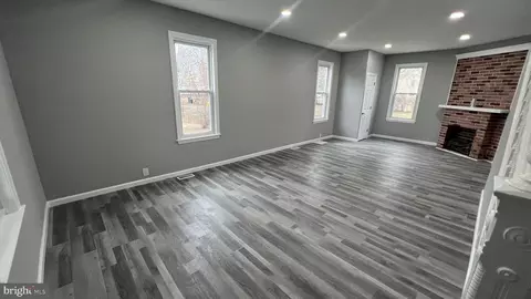 Entry Way - 434 E Maple Ave, Lindenwold, NJ 08021 photo 2 of 24