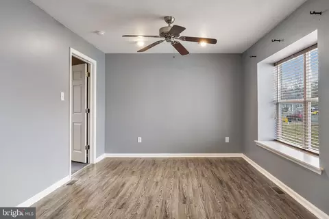 Living - 40 Mac Knight Dr, Pine Hill, NJ 08021 photo 3 of 3