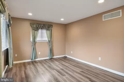 Living - 40 Mac Knight Dr, Pine Hill, NJ 08021 photo 1 of 3
