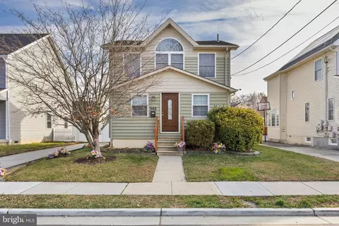 302 Austin Ave, Barrington, NJ 08007