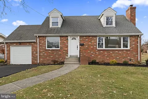 6415 Walton Ave, Pennsauken, NJ 08109