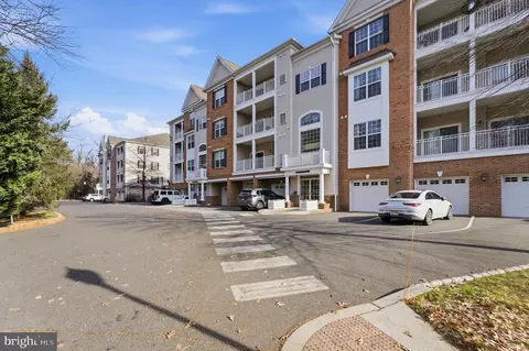 234 Breeders Cup Dr, Cherry Hill, NJ 08002