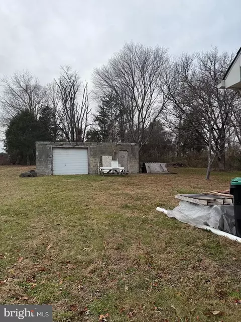 139 Cedar St, Hammonton, NJ 08037 photo 4