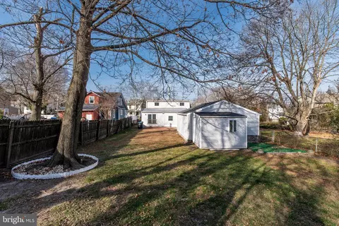 Exterior - 421 E Maple Ave, Lindenwold, NJ 08021 photo 4 of 6