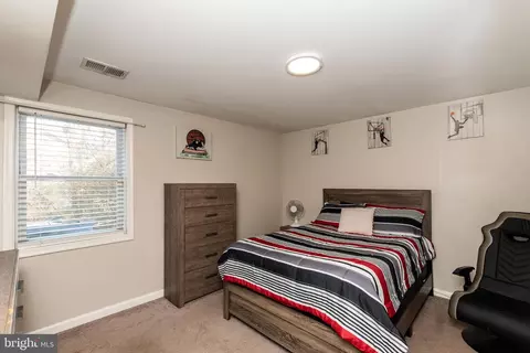 Bedroom - 421 E Maple Ave, Lindenwold, NJ 08021 photo 1 of 6
