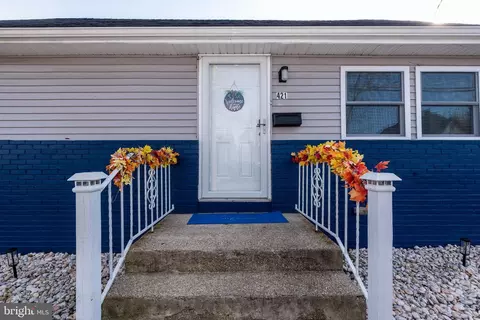 Exterior - 421 E Maple Ave, Lindenwold, NJ 08021 photo 2 of 6
