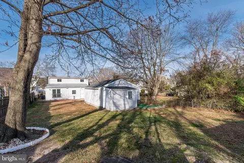 Exterior - 421 E Maple Ave, Lindenwold, NJ 08021 photo 6 of 6