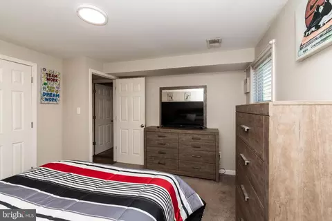 Bedroom - 421 E Maple Ave, Lindenwold, NJ 08021 photo 2 of 6