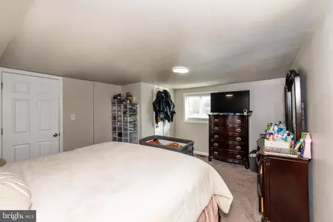 Bedroom - 421 E Maple Ave, Lindenwold, NJ 08021 photo 6 of 6